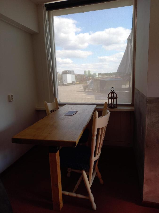 Stal Zwartschaap Apartamento Stuifzand Exterior foto